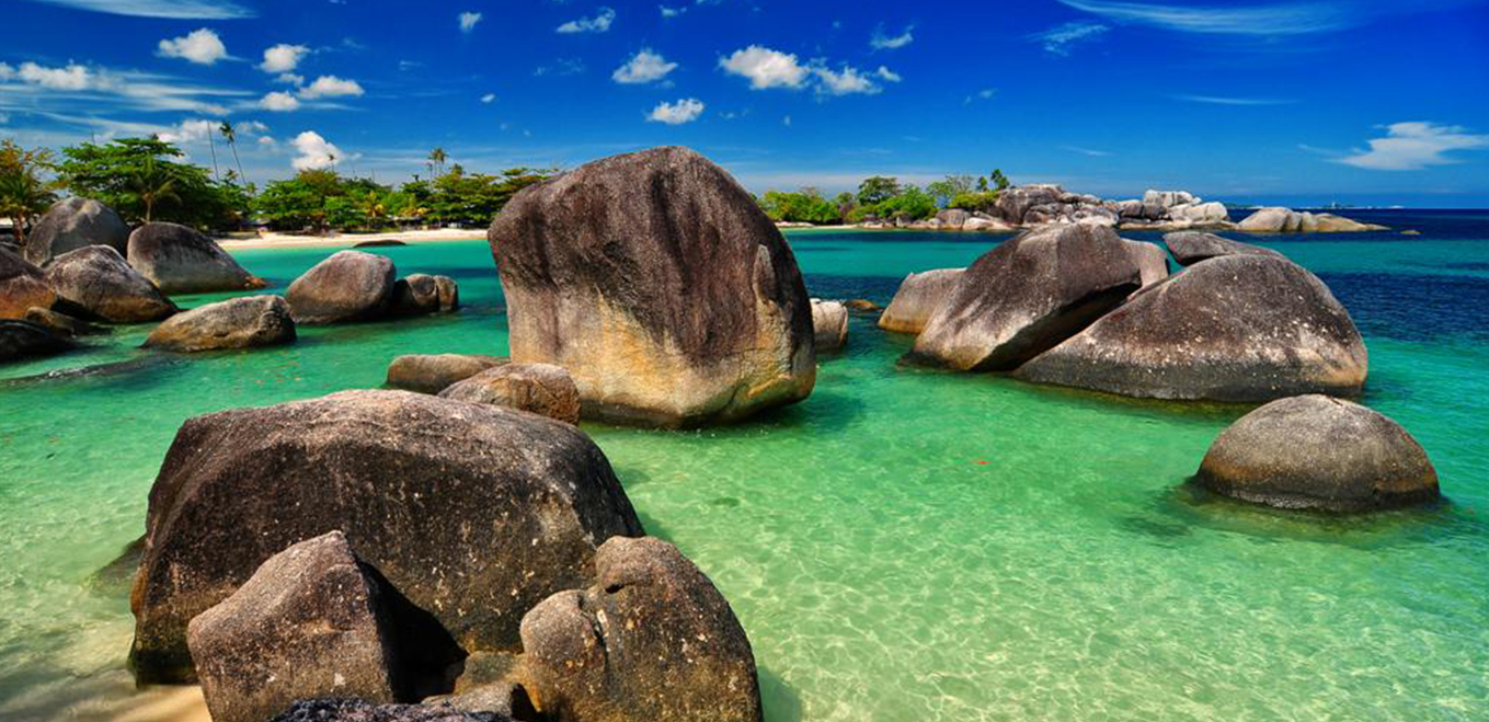 Tour & Travel Belitung Murah Pantai Laut Snorkling Kapal Pulau Lengkuas Wisata Libur Liburan